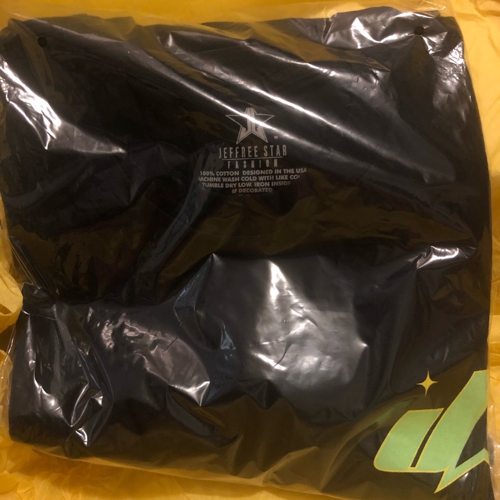 NEW Jeffree Star Exclusive t shirt